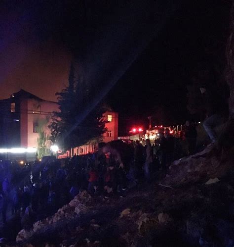 A­d­a­n­a­­d­a­ ­k­ı­z­ ­ö­ğ­r­e­n­c­i­ ­y­u­r­d­u­n­d­a­ ­ç­ı­k­a­n­ ­y­a­n­g­ı­n­d­a­:­ ­1­2­ ­ö­l­ü­,­ ­2­2­ ­y­a­r­a­l­ı­